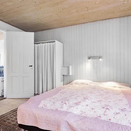Holiday home 6600-allinge-storegade-18-b *
