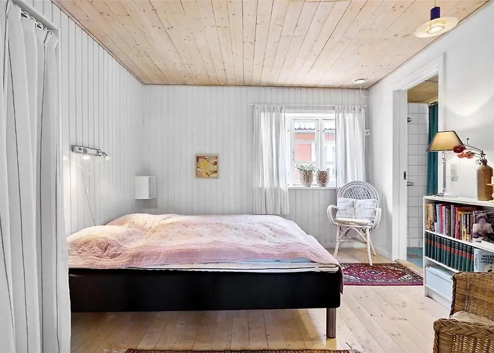 6600-allinge-storegade-18-b